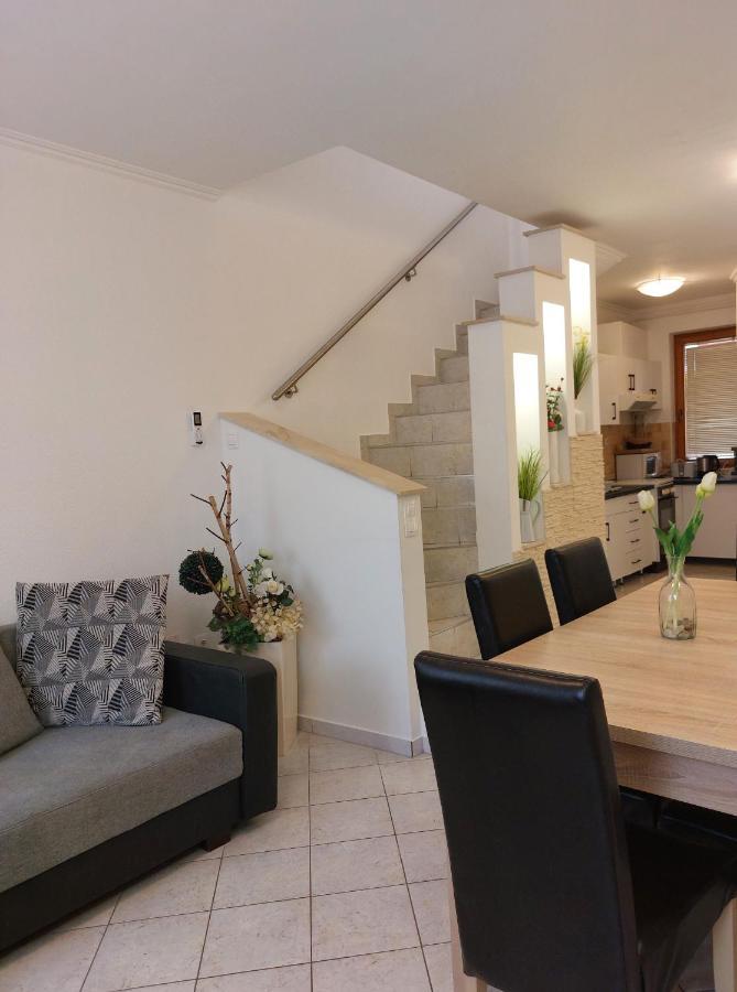 Apartmancentrum Gyula Zewnętrze zdjęcie