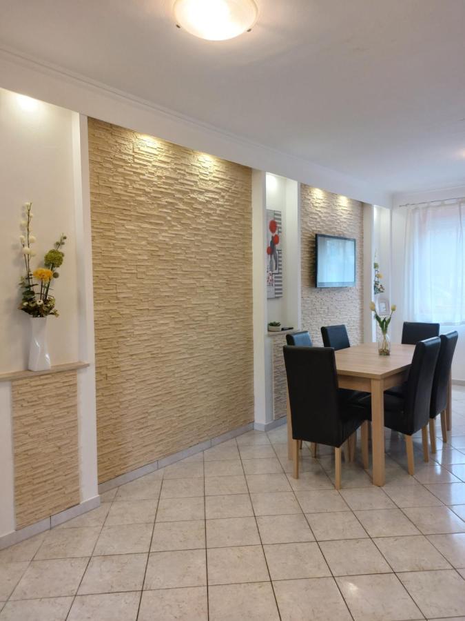 Apartmancentrum Gyula Zewnętrze zdjęcie