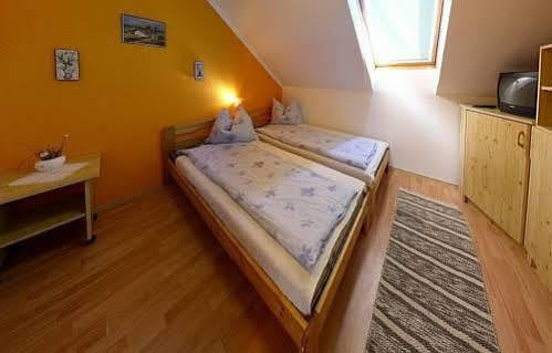 Apartmancentrum Gyula Zewnętrze zdjęcie